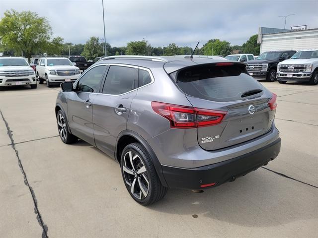 used 2020 Nissan Rogue Sport car, priced at $17,990