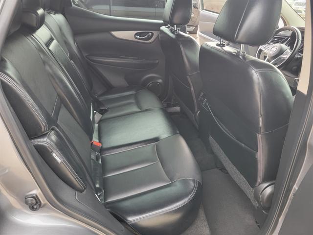used 2020 Nissan Rogue Sport car, priced at $17,990