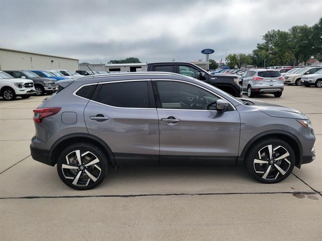 used 2020 Nissan Rogue Sport car, priced at $17,990