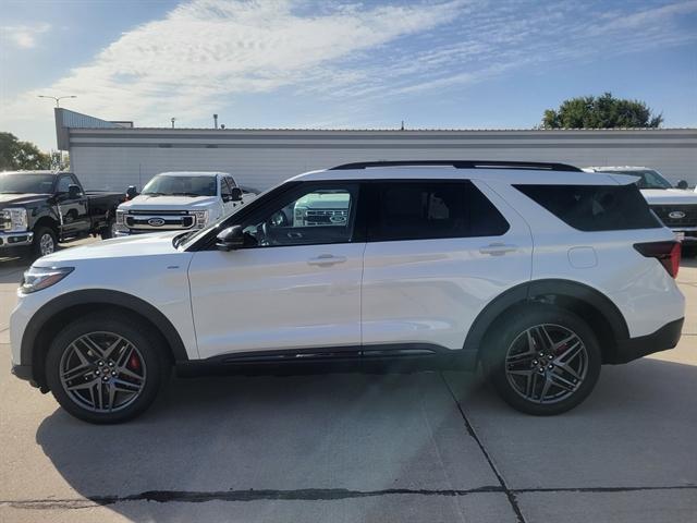 new 2025 Ford Explorer car, priced at $51,835