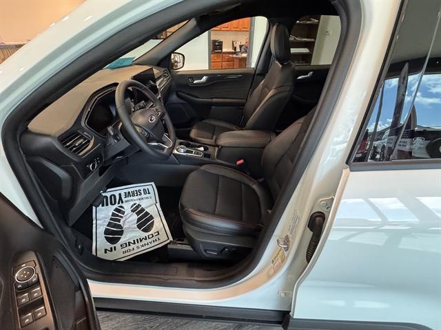 new 2025 Ford Escape car, priced at $32,333