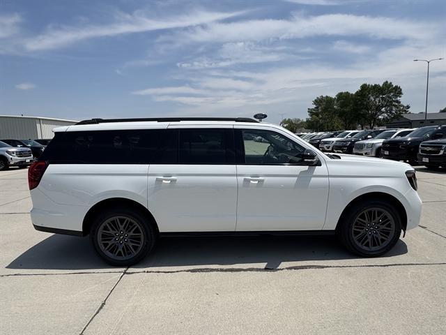 new 2025 Ford Expedition Max car, priced at $85,625
