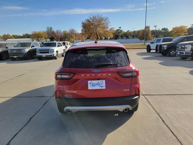 new 2025 Ford Escape car, priced at $33,222