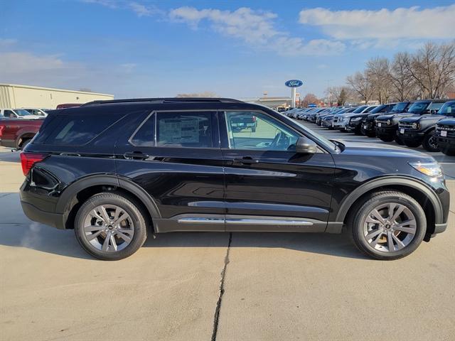 new 2025 Ford Explorer car, priced at $45,990