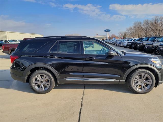 new 2025 Ford Explorer car, priced at $45,990