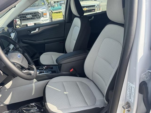 new 2025 Ford Escape car