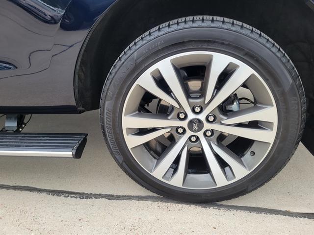 used 2021 Ford Expedition car, priced at $37,490