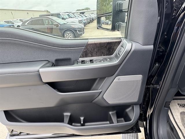 new 2025 Ford F-250 car, priced at $85,990