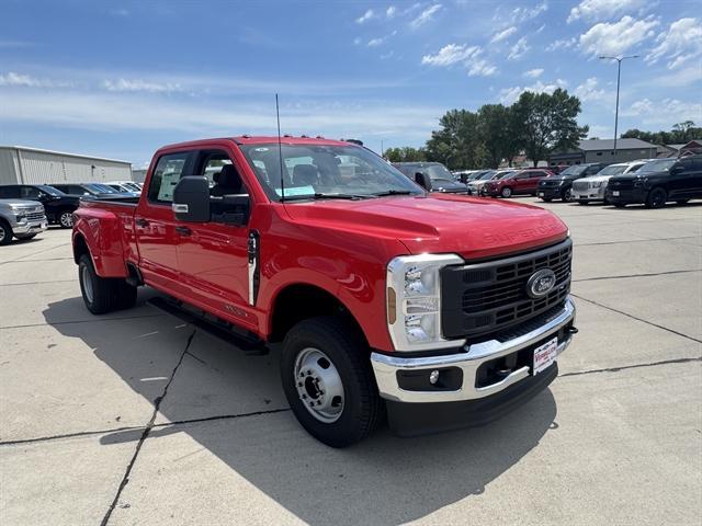 new 2025 Ford F-350 car, priced at $64,990