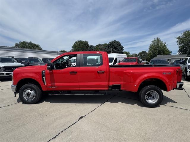 new 2025 Ford F-350 car, priced at $64,990