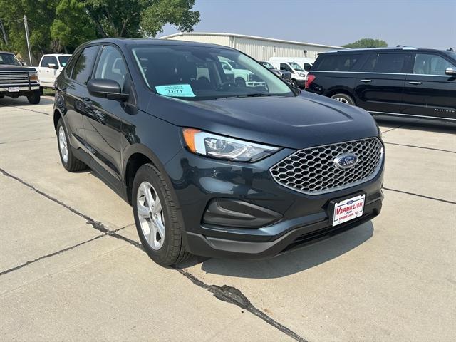 new 2024 Ford Edge car, priced at $35,379