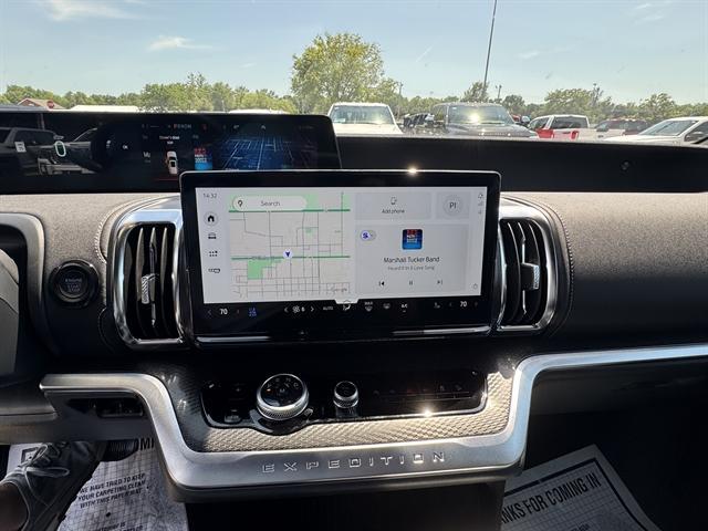 new 2025 Ford Expedition Max car, priced at $83,970