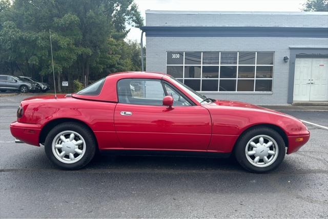 used 1990 Mazda MX-5 Miata car, priced at $18,500