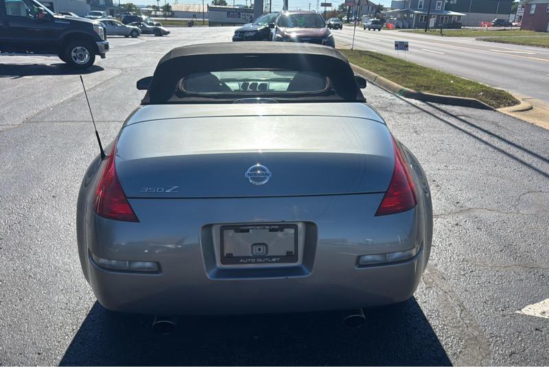 used 2005 Nissan 350Z car, priced at $11,500