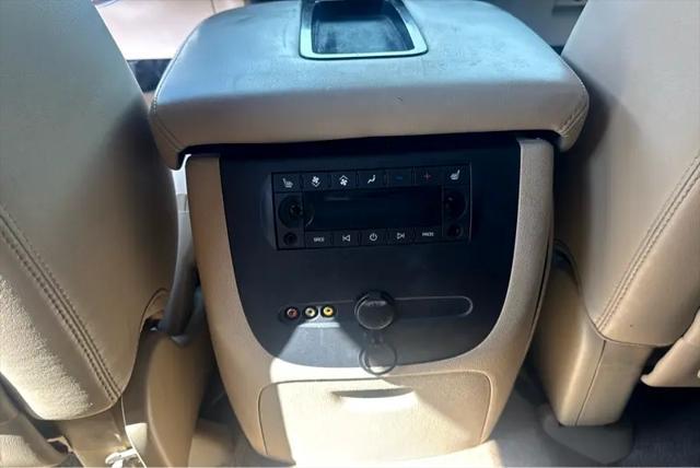 used 2010 GMC Yukon car, priced at $9,900