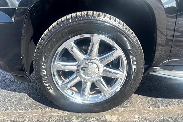 used 2010 GMC Yukon car, priced at $9,900