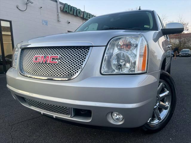 used 2013 GMC Yukon car, priced at $22,750