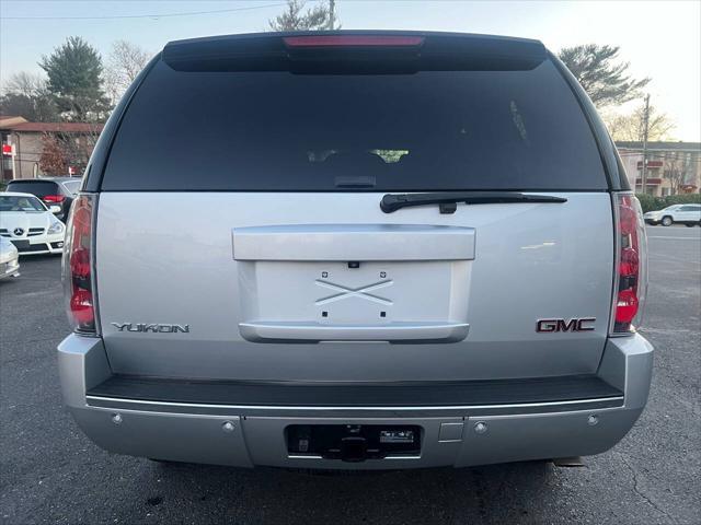 used 2013 GMC Yukon car, priced at $22,750