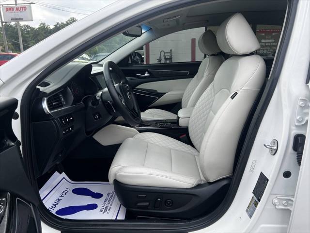 used 2017 Kia Cadenza car, priced at $11,950