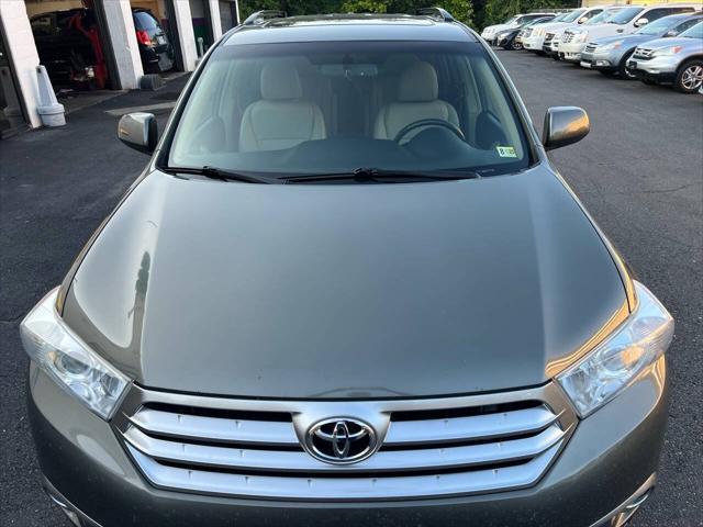 used 2012 Toyota Highlander car, priced at $13,750