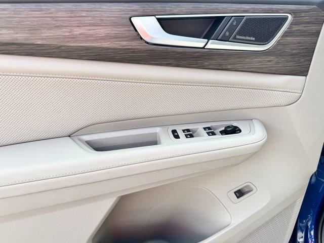 new 2026 Volkswagen Atlas car, priced at $54,094