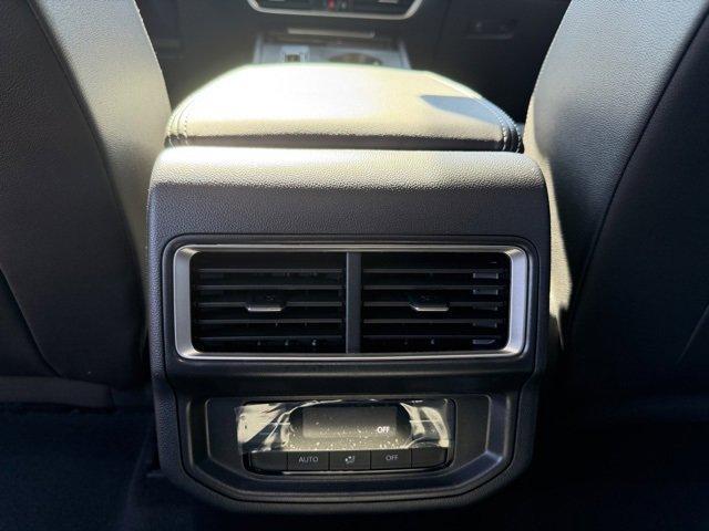 new 2026 Volkswagen Atlas car, priced at $40,679