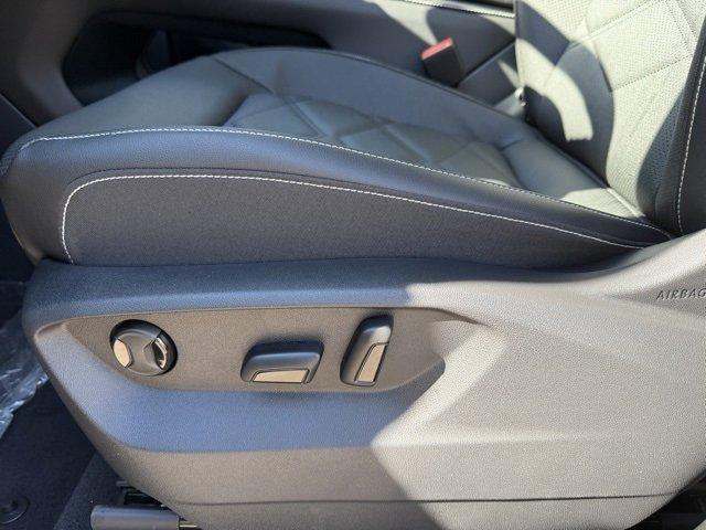 new 2026 Volkswagen Atlas car, priced at $40,679