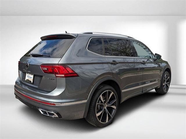 new 2024 Volkswagen Tiguan car, priced at $38,092