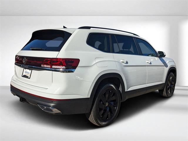 new 2025 Volkswagen Atlas car, priced at $45,128