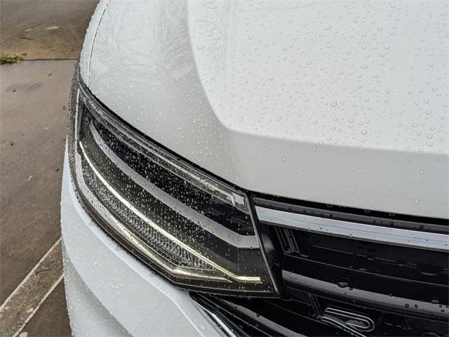 new 2024 Volkswagen Tiguan car, priced at $33,973