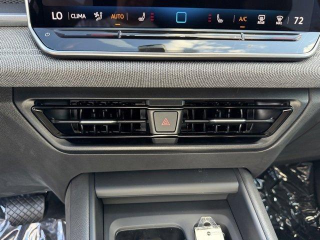 new 2025 Volkswagen Tiguan car, priced at $28,015