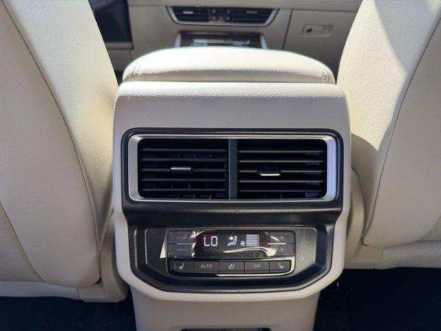 new 2026 Volkswagen Atlas car, priced at $54,026