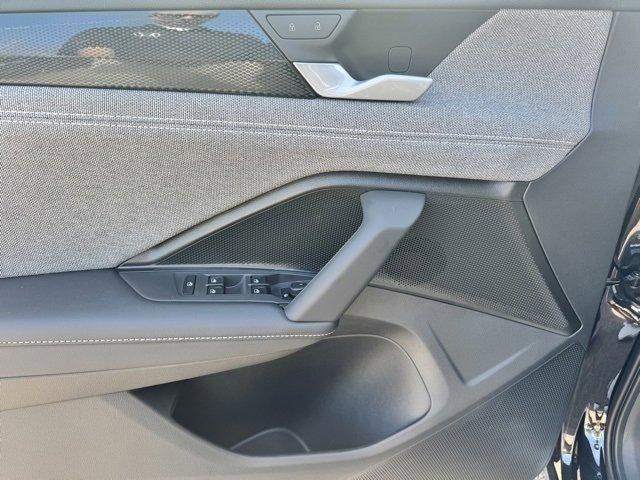 new 2025 Volkswagen Tiguan car, priced at $28,446