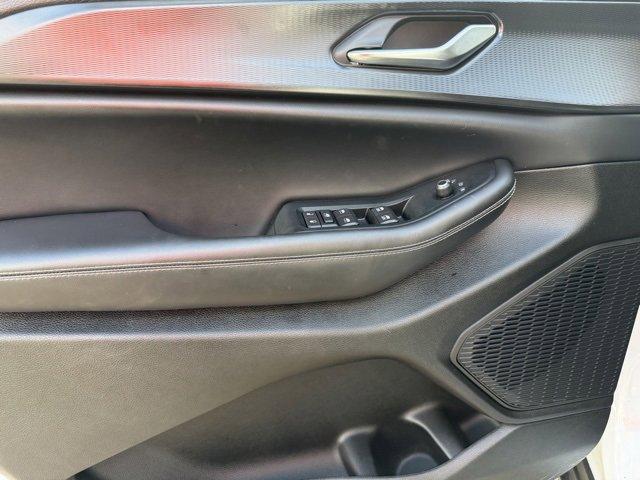 used 2024 Jeep Grand Cherokee L car, priced at $28,795