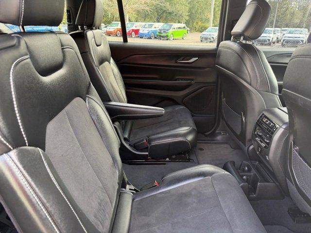 used 2024 Jeep Grand Cherokee L car, priced at $28,795