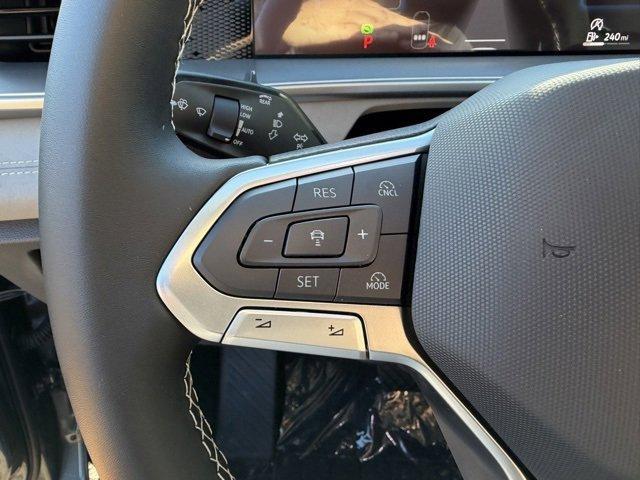 new 2025 Volkswagen Tiguan car, priced at $32,599