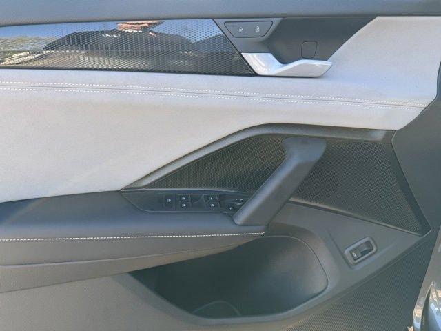 new 2025 Volkswagen Tiguan car, priced at $32,599