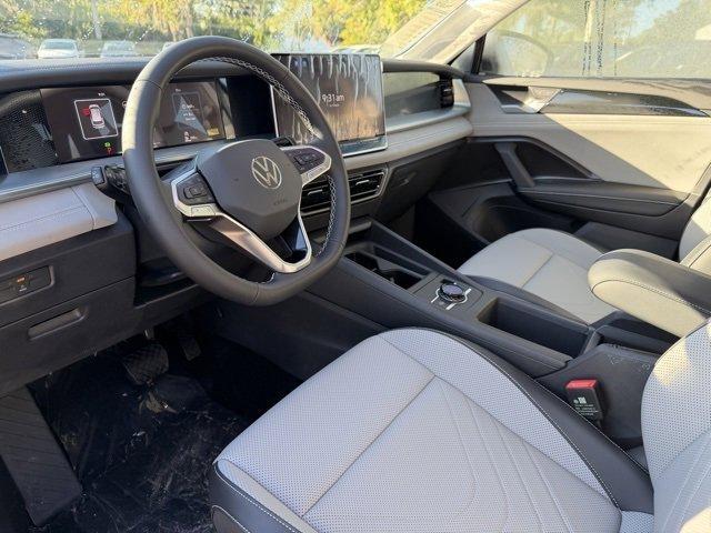 new 2025 Volkswagen Tiguan car, priced at $32,599