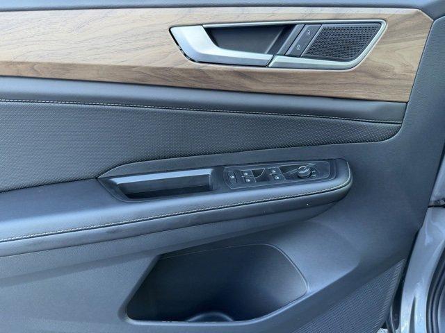 new 2026 Volkswagen Atlas car, priced at $43,506