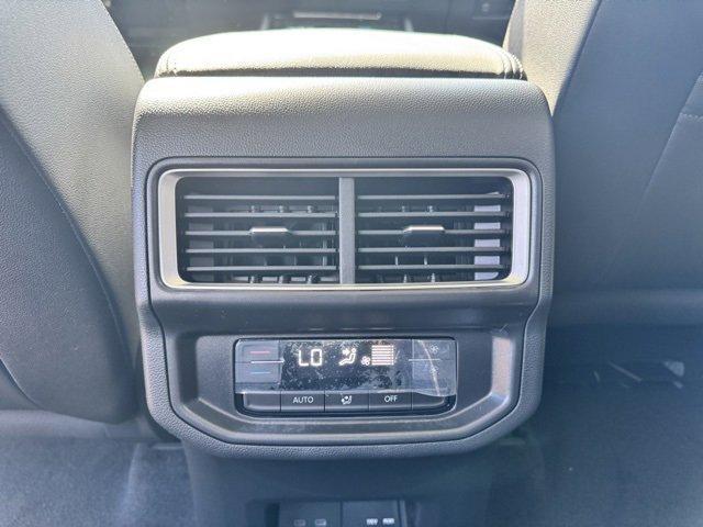 new 2026 Volkswagen Atlas car, priced at $45,344