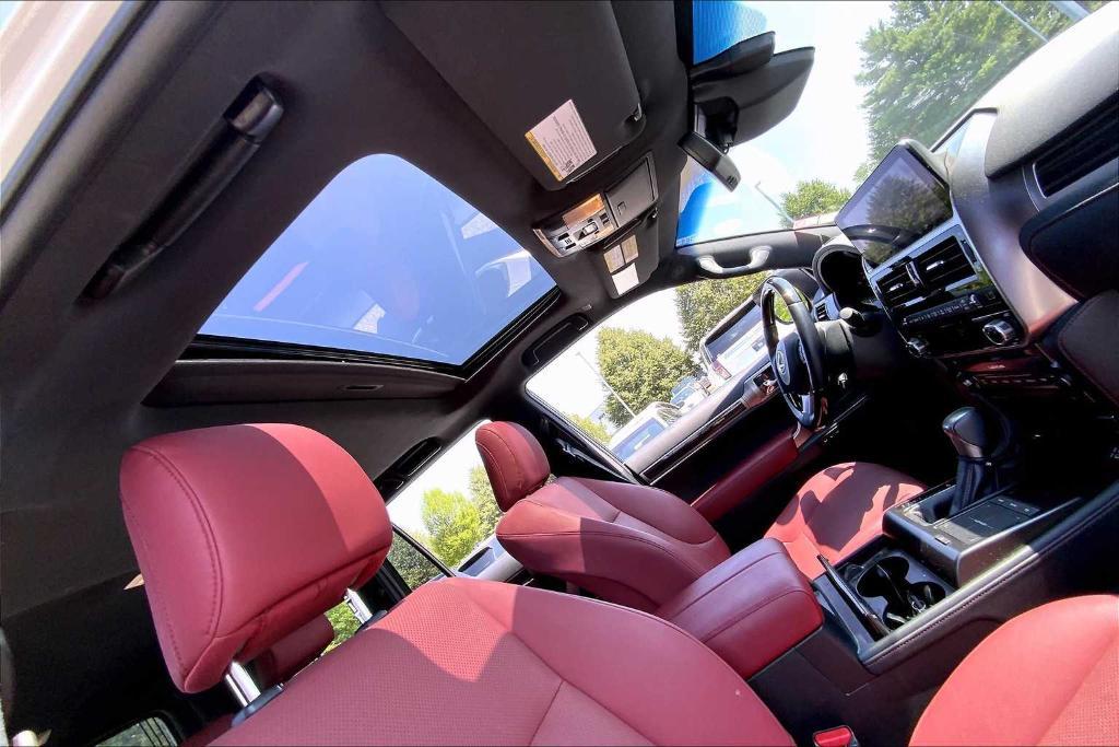 used 2022 Lexus GX 460 car, priced at $54,988