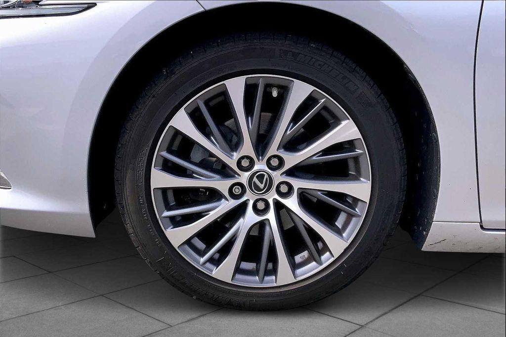 used 2019 Lexus ES 350 car, priced at $24,488