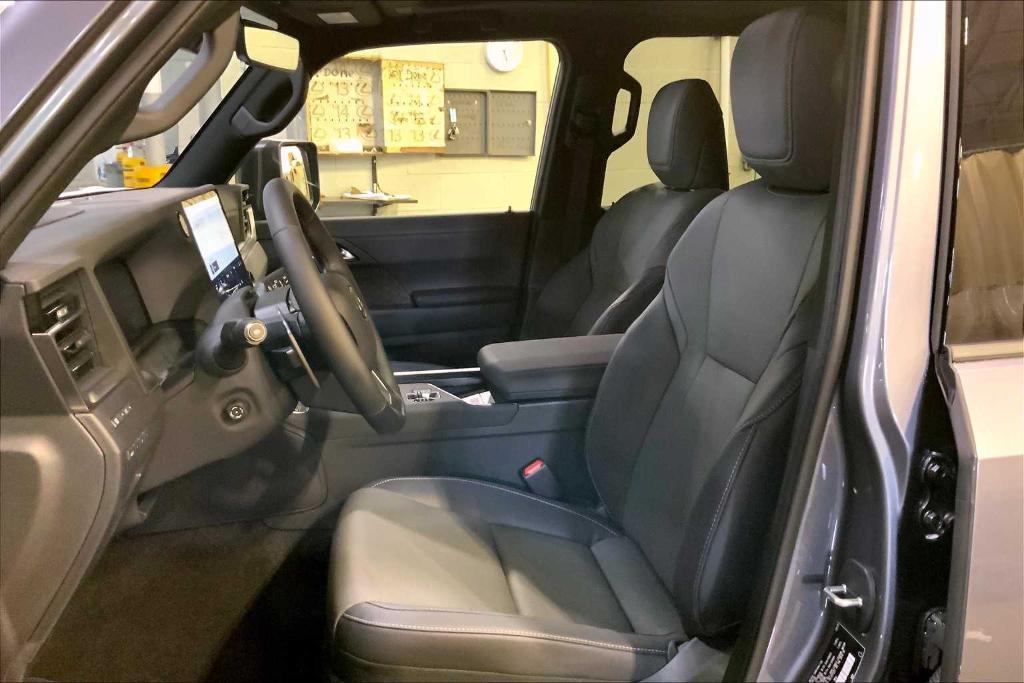 new 2025 Lexus GX 550 car, priced at $72,964