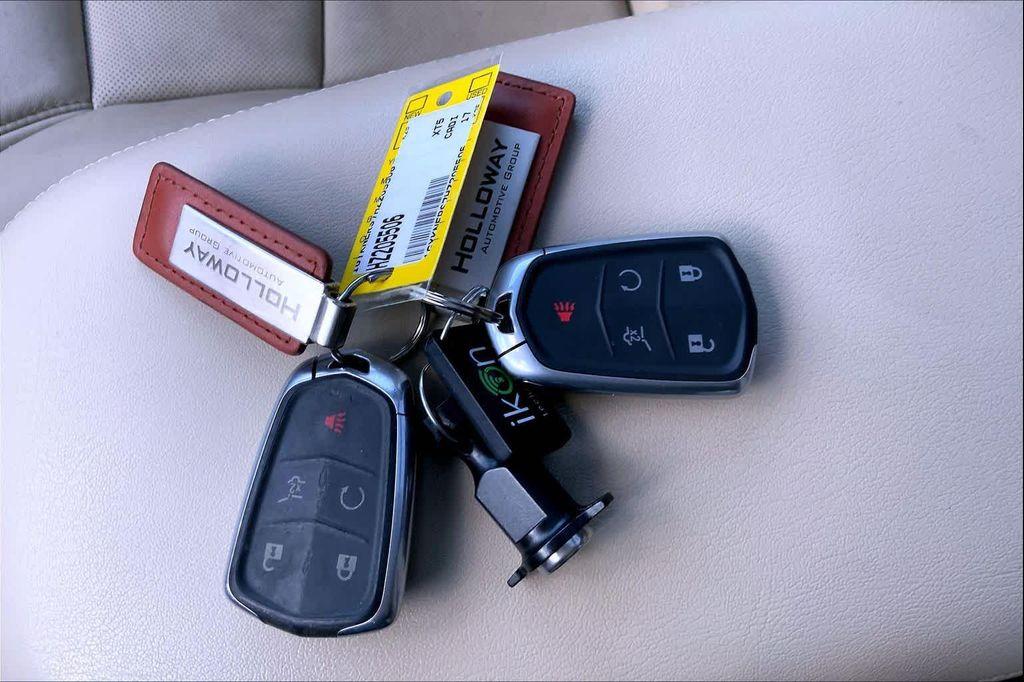 used 2017 Cadillac XT5 car, priced at $20,988