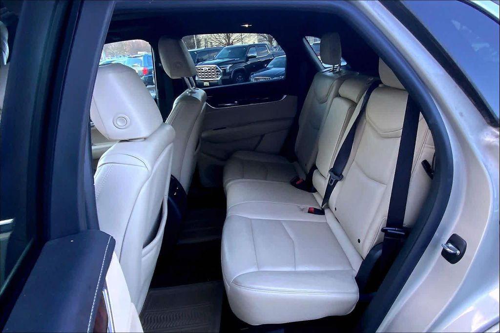 used 2017 Cadillac XT5 car, priced at $20,988