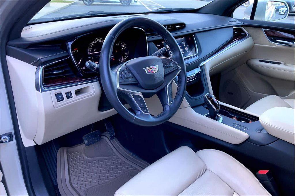 used 2017 Cadillac XT5 car, priced at $20,988