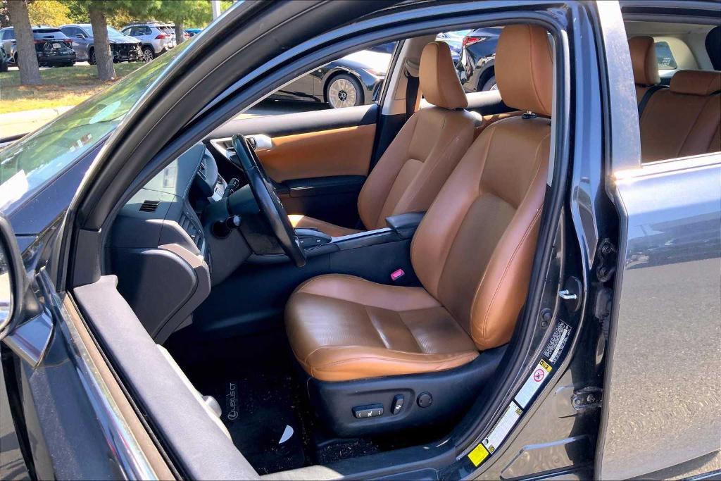 used 2011 Lexus CT 200h car, priced at $10,988