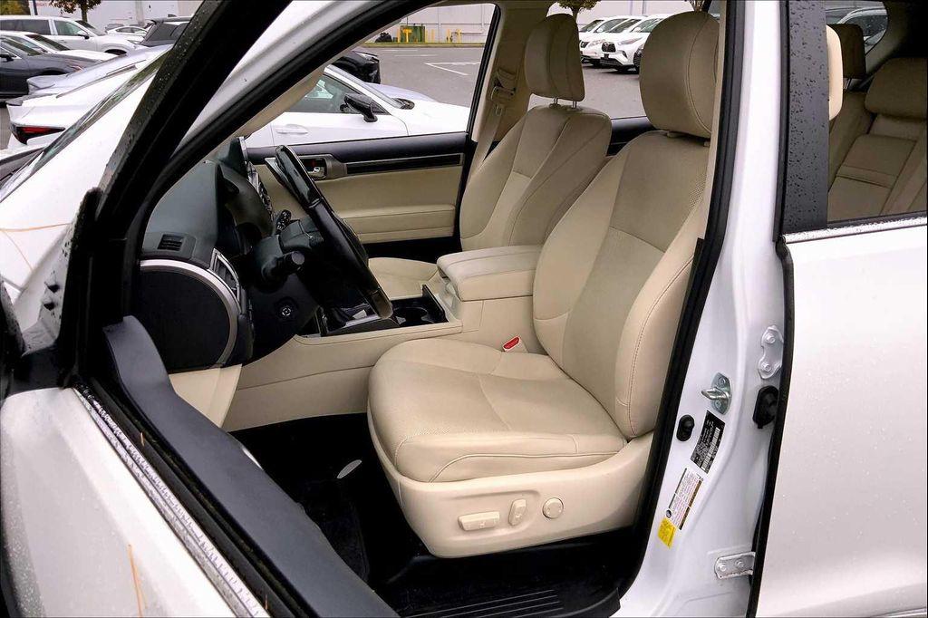 used 2022 Lexus GX 460 car, priced at $51,988