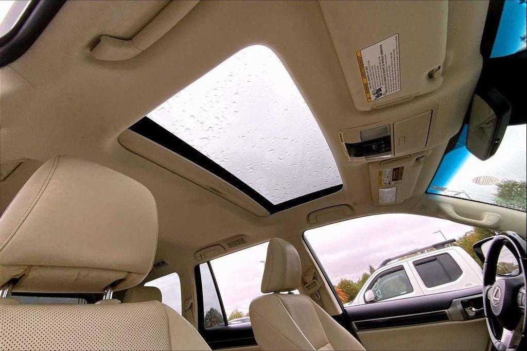 used 2022 Lexus GX 460 car, priced at $51,988