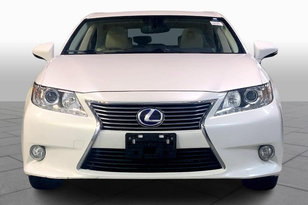 used 2014 Lexus ES 300h car, priced at $14,988